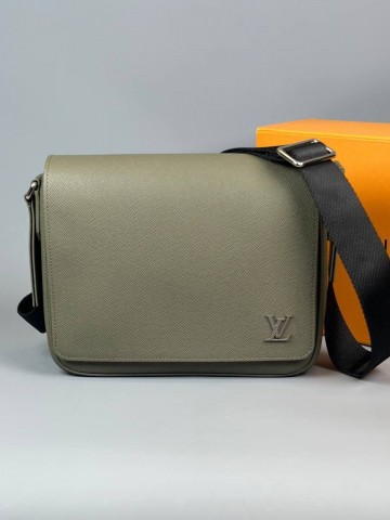 Сумка-мессенджер Louis Vuitton