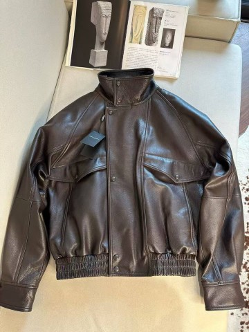Кожаная куртка Yves Saint Laurent