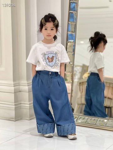 Джинсы Fendi