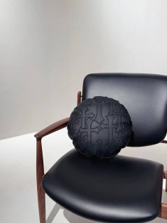 Подушка Chrome Hearts