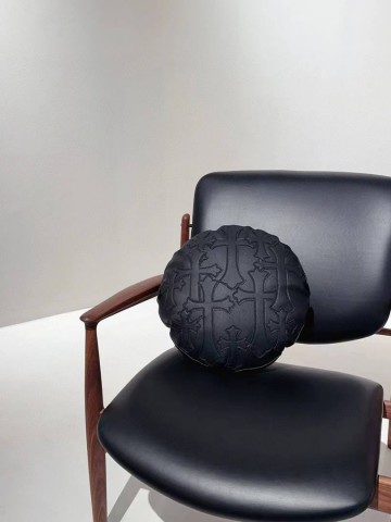 Подушка Chrome Hearts