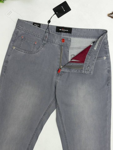 Джинсы Kiton