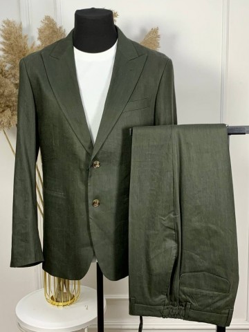 Льняной костюм Kiton