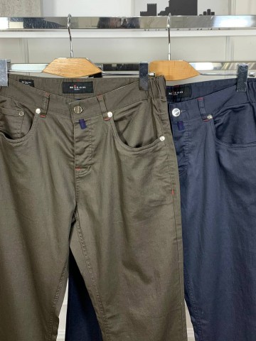 Джинсы Kiton