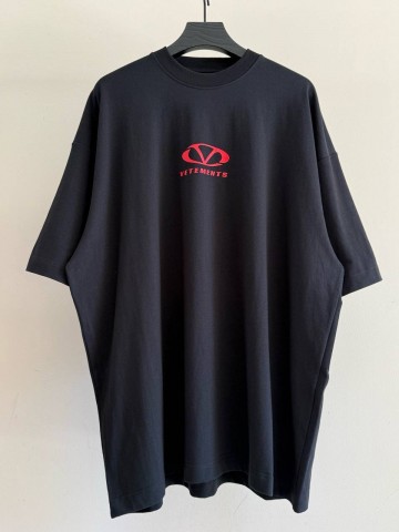 Футболка Vetements