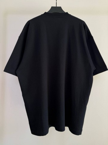 Футболка Vetements