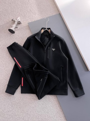 Спортивный костюм Prada