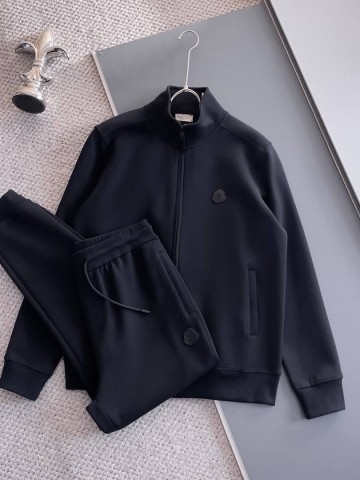 Спортивный костюм Moncler