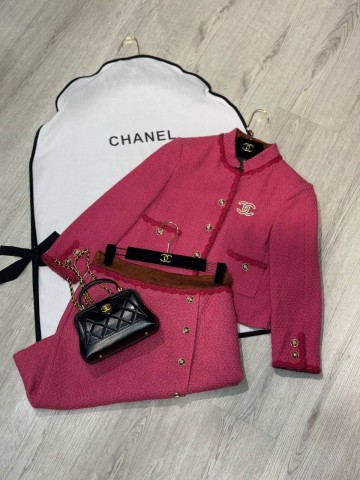 Костюм CHANEL
