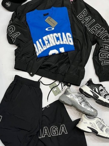 Костюм Balenciaga