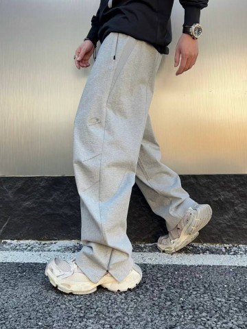 Спортивные штаны Balenciaga