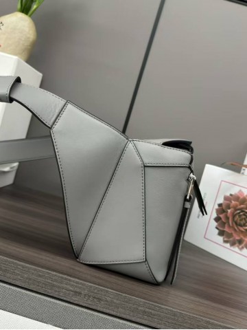 Поясная сумка Loewe