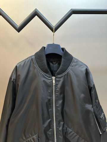 Бомбер Prada