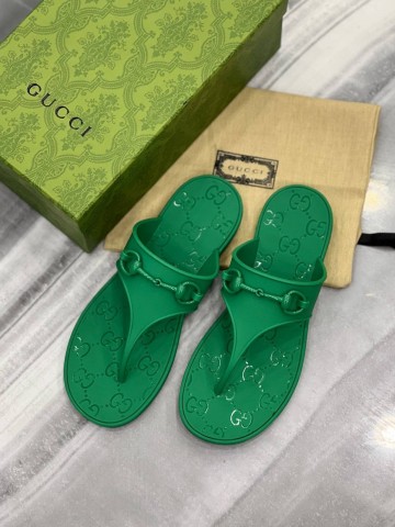 Шлепанцы Gucci