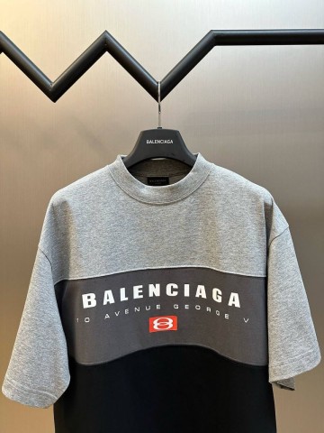 Футболка Balenciaga