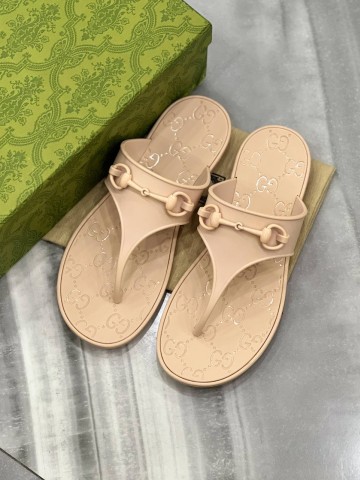 Шлепанцы Gucci