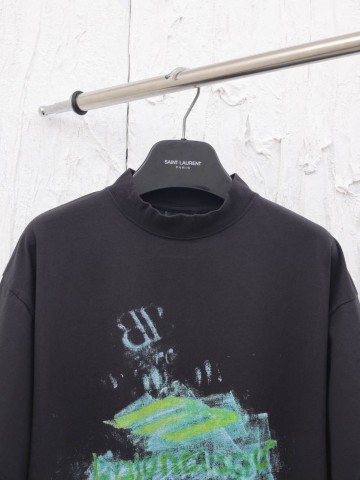Футболка Balenciaga