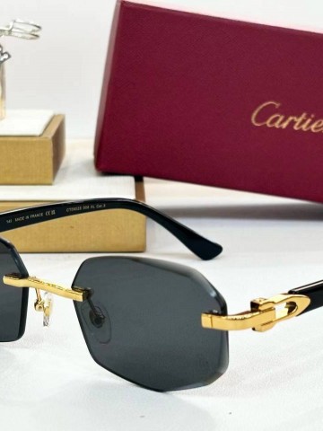 Солнцезащитные очки Cartier