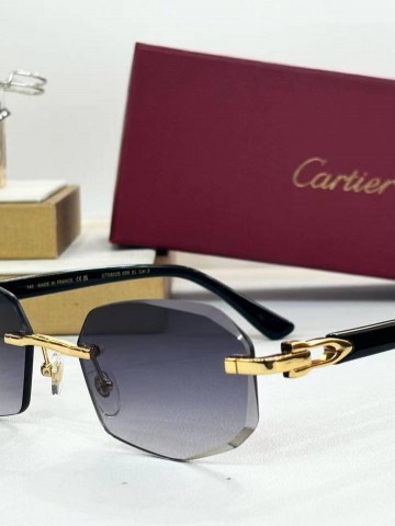 Солнцезащитные очки Cartier