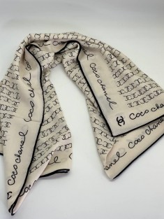 Палантин CHANEL