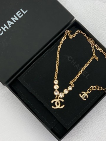 Ожерелье CHANEL