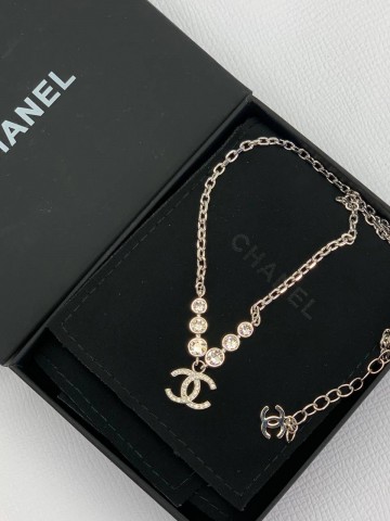 Ожерелье CHANEL