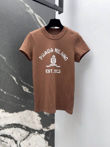 Футболка Prada