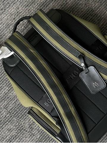 Рюкзак Rimowa
