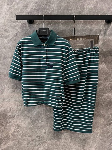 Костюм Prada
