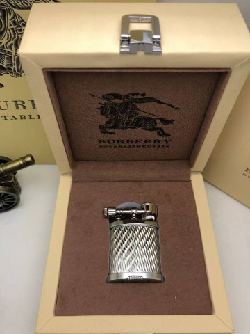 Зажигалка Burberry