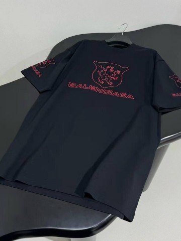 Футболка Balenciaga