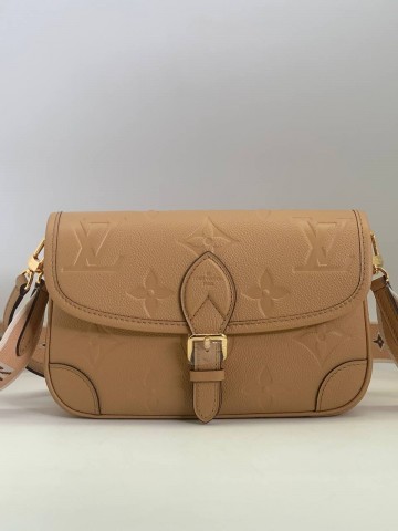 Сумка Louis Vuitton