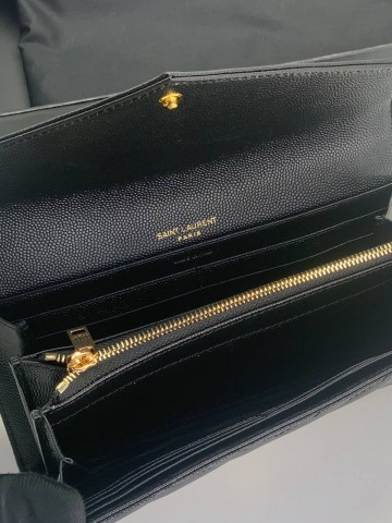 Кошелек Yves Saint Laurent