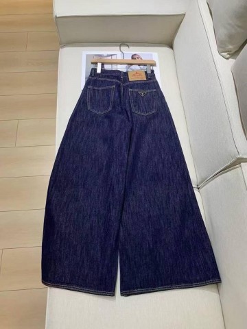 Джинсы Prada