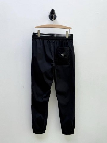 Спортивные штаны Prada