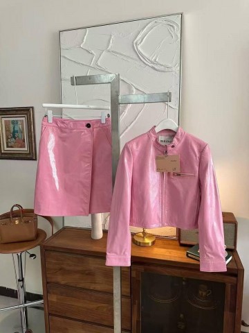 Кожаная куртка MIU MIU