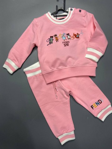 Костюм Fendi