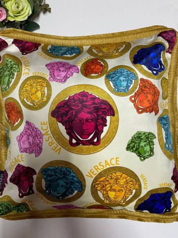 Подушка Versace 50х50 см