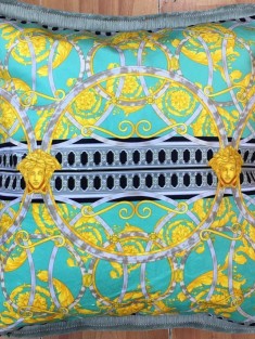 Подушка Versace 50х50 см