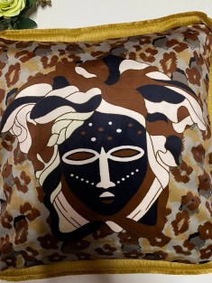Подушка Versace 50х50 см