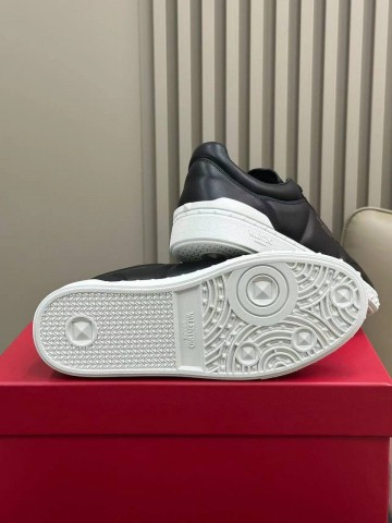 Кеды Valentino