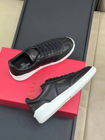 Кеды Valentino