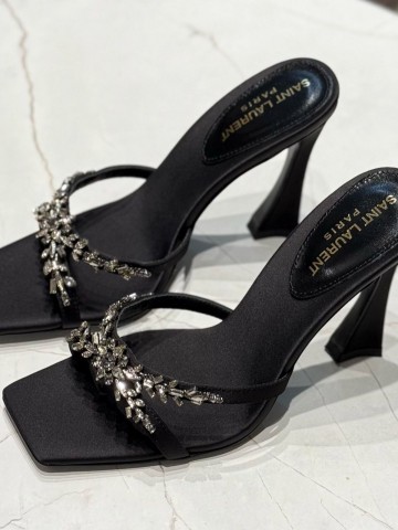 Босоножки Yves Saint Laurent