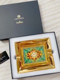 Пепельница Versace 20х16 см