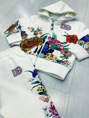 Костюм Dolce&Gabbana