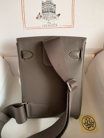 Сумка-слинг Hermes