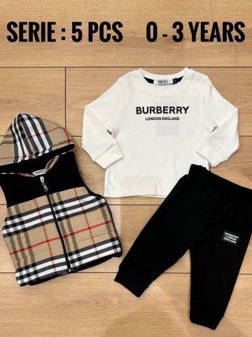 Костюм Burberry