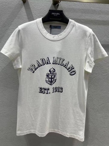 Футболка Prada