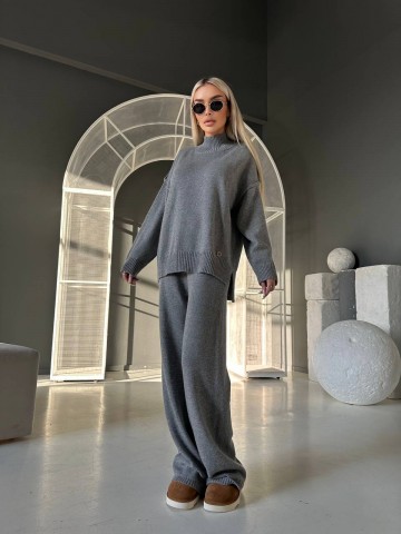 Женский серый костюм Loro Piana Premium