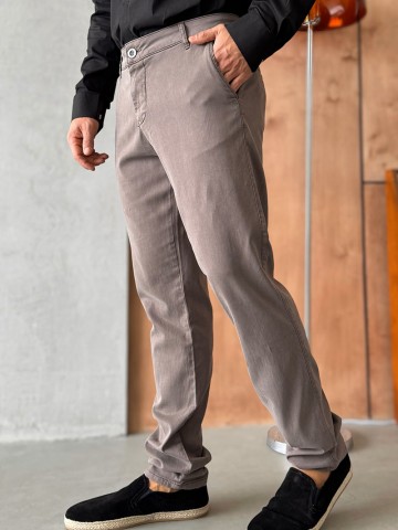 Мужские брюки Loro Piana бежевого цвета